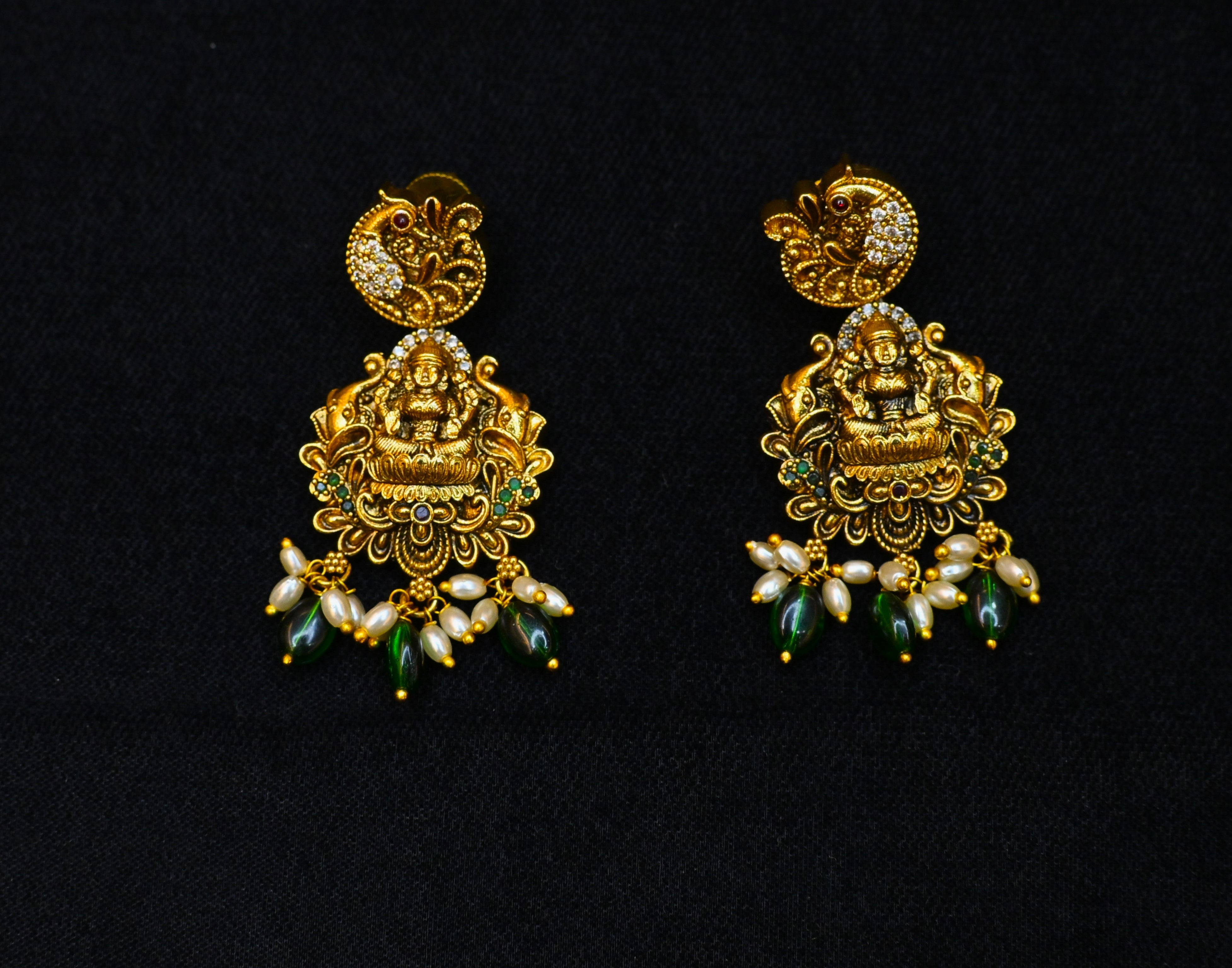 Antique Necklace1002