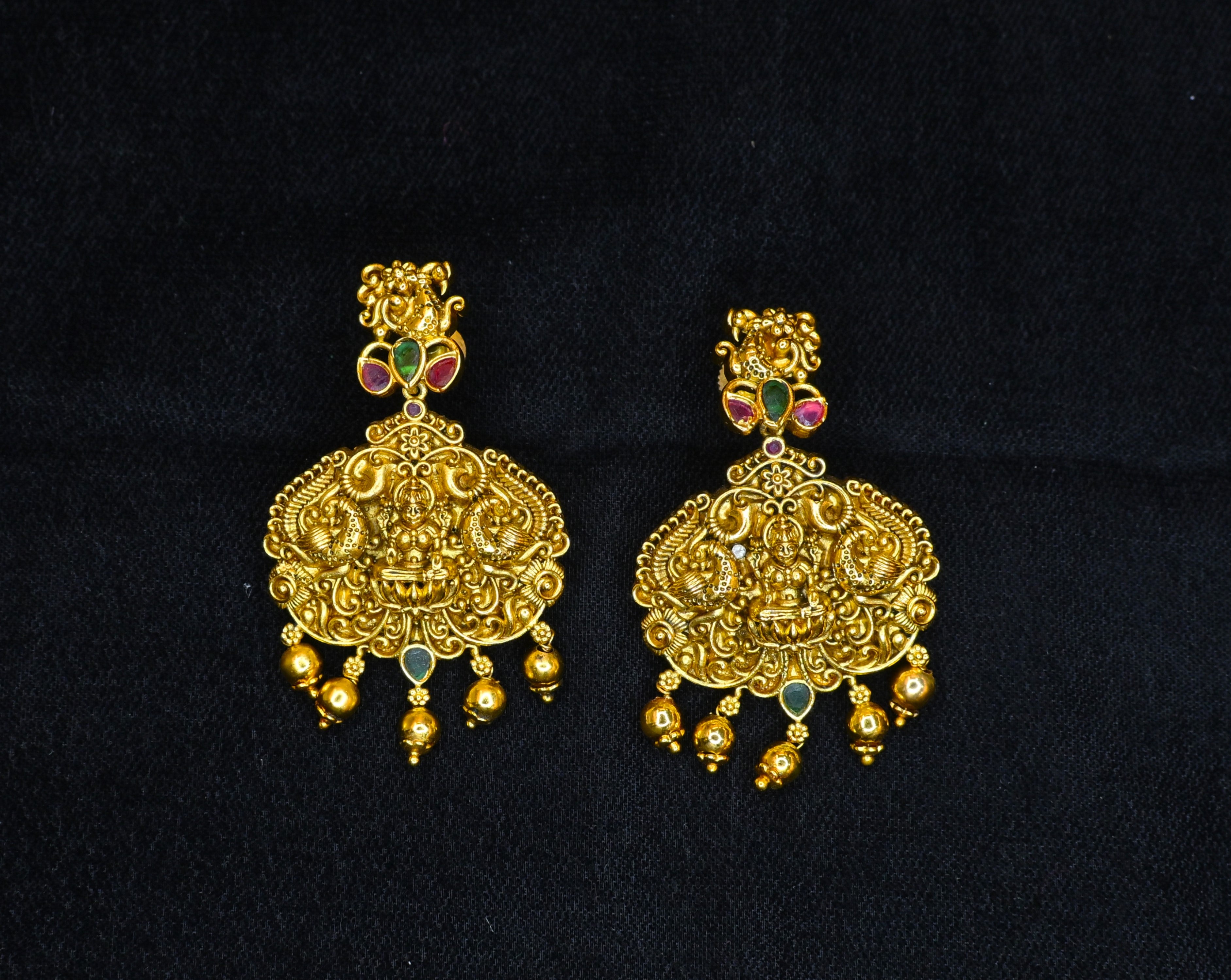 Antique Necklace1013