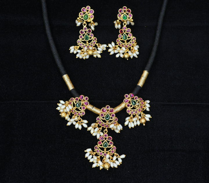 Antique Necklace1028