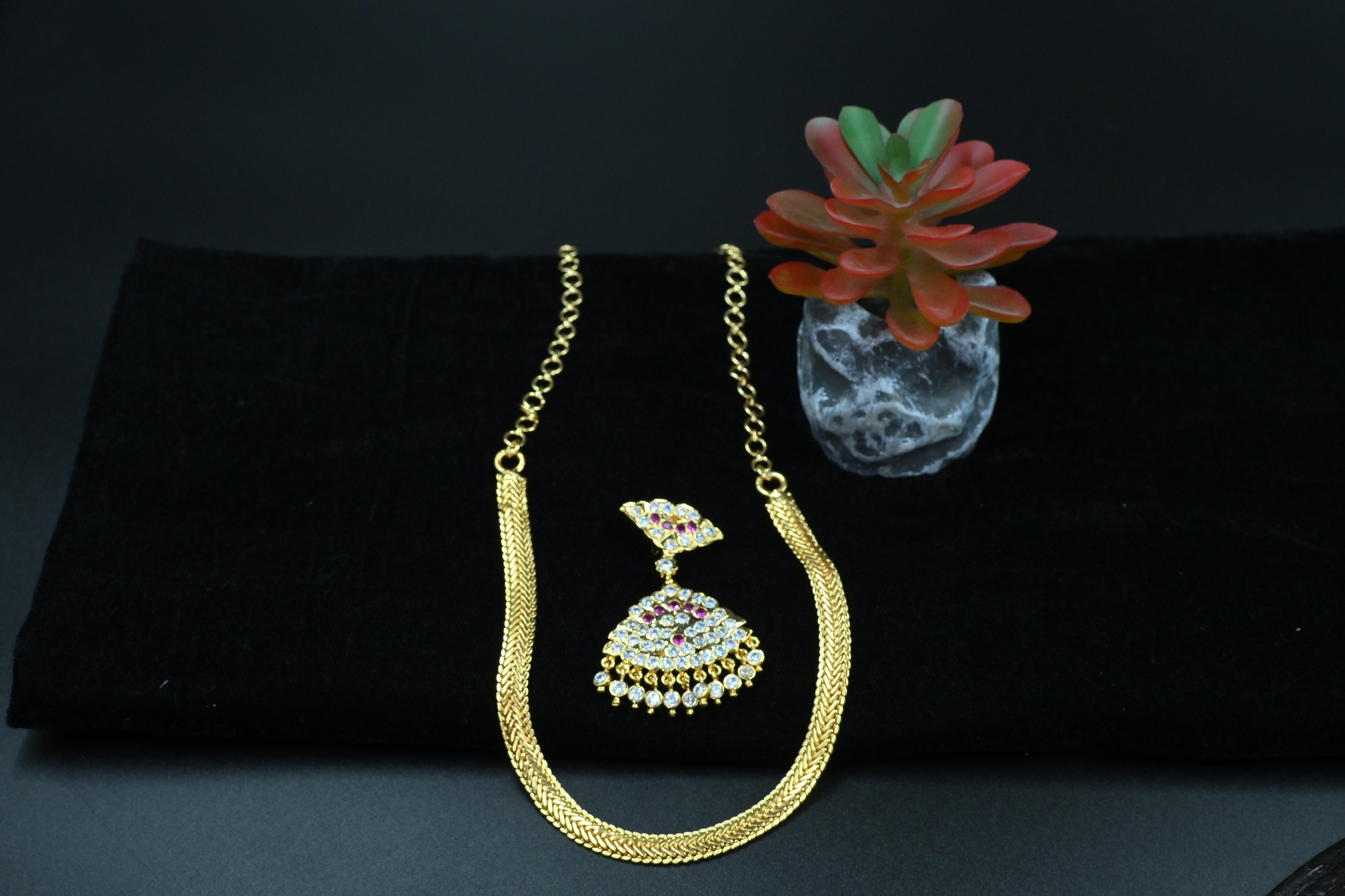 Antique Necklace1033