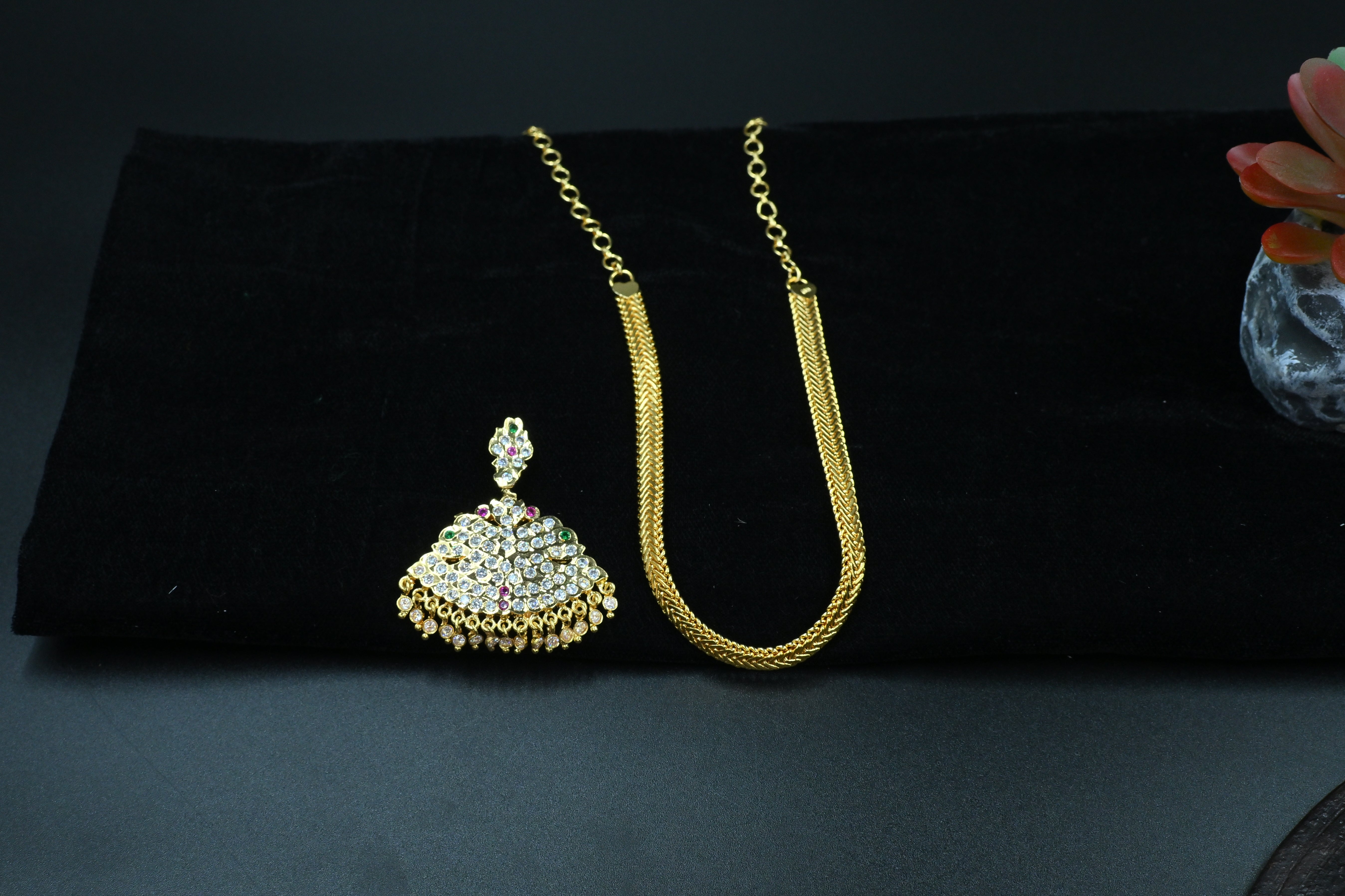 Antique Necklace1033