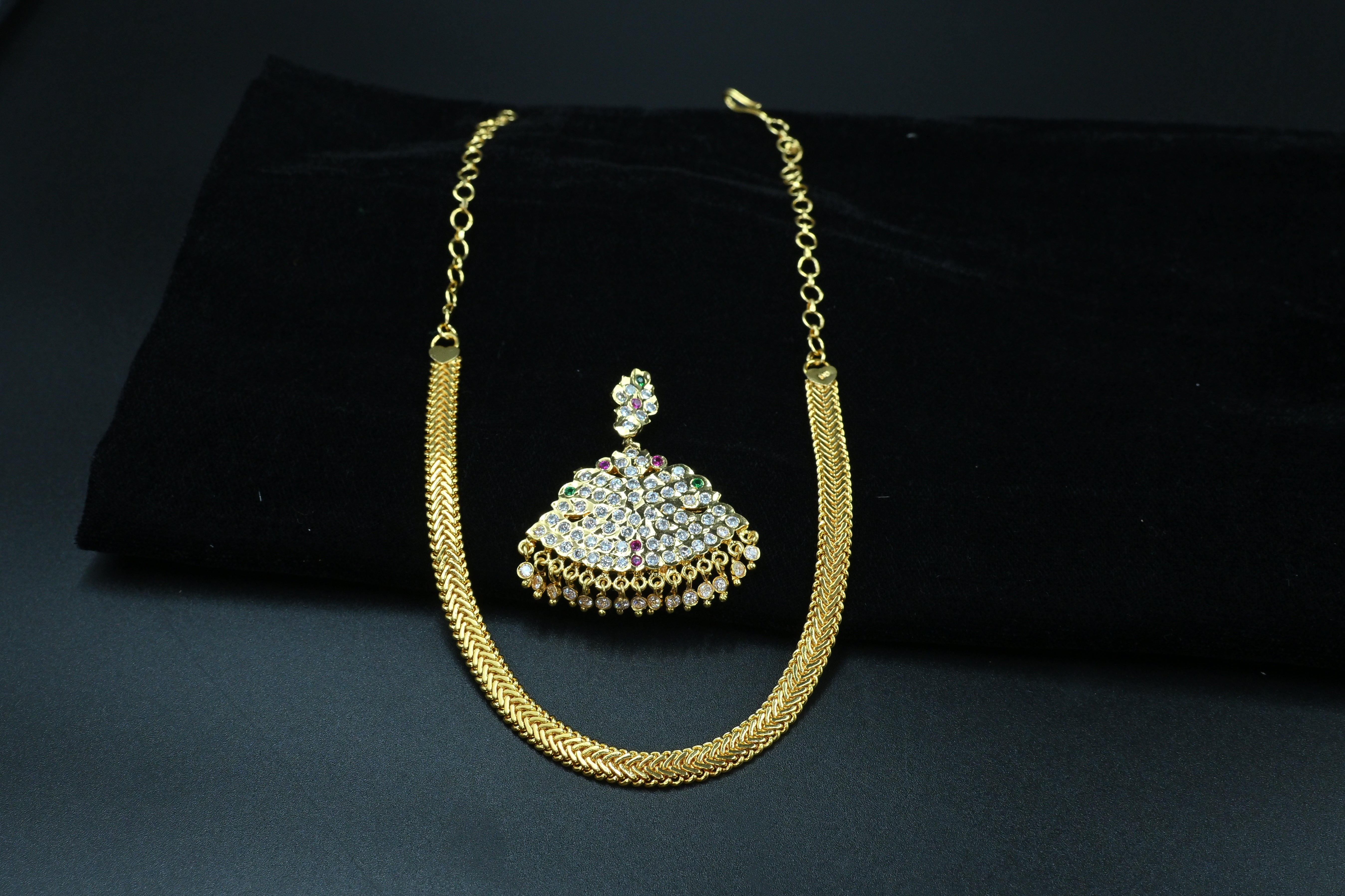 Antique Necklace1035